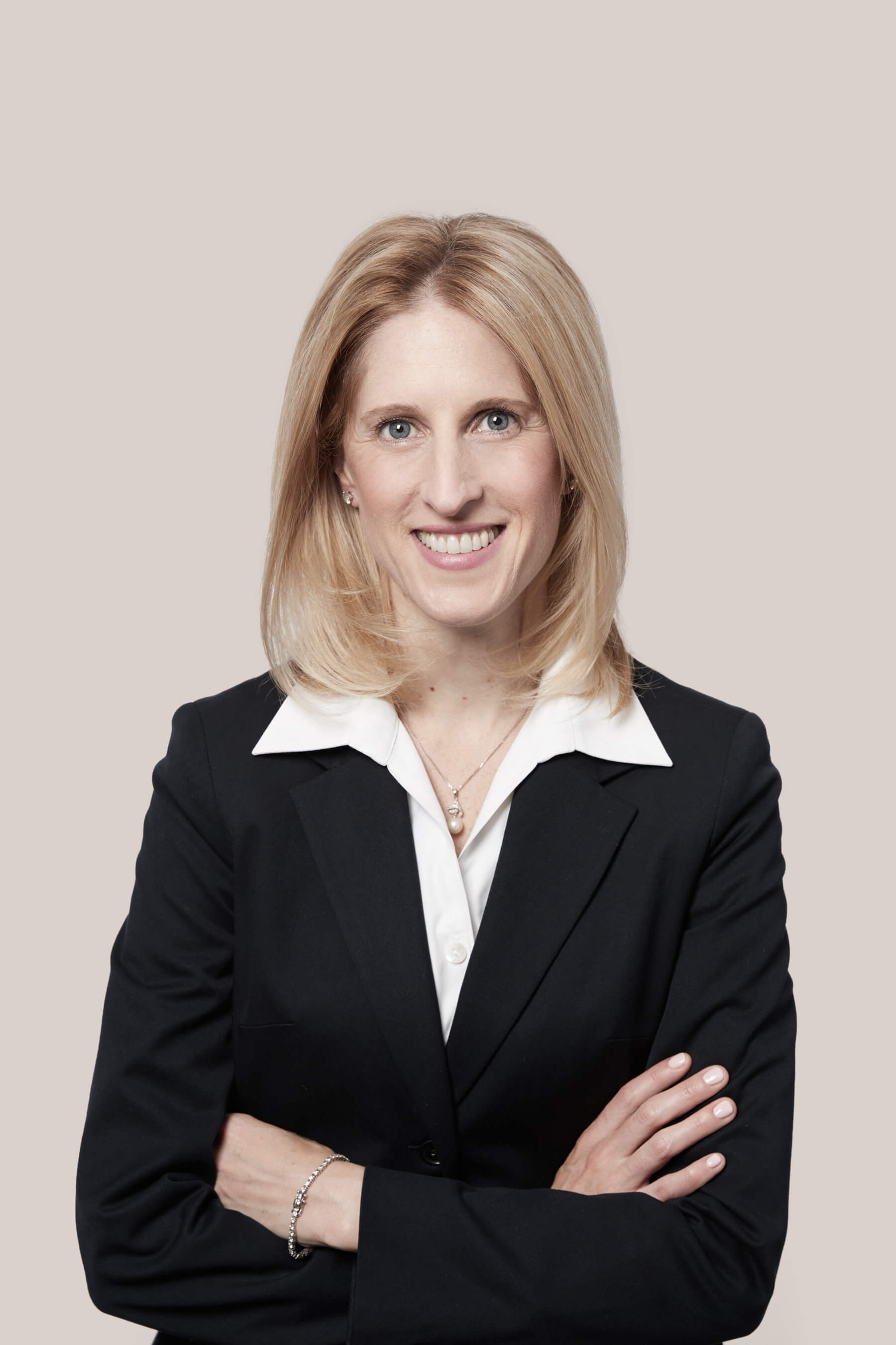 Louise Kennedy - Banking & Finance Lawyer In Toronto | People | Fasken