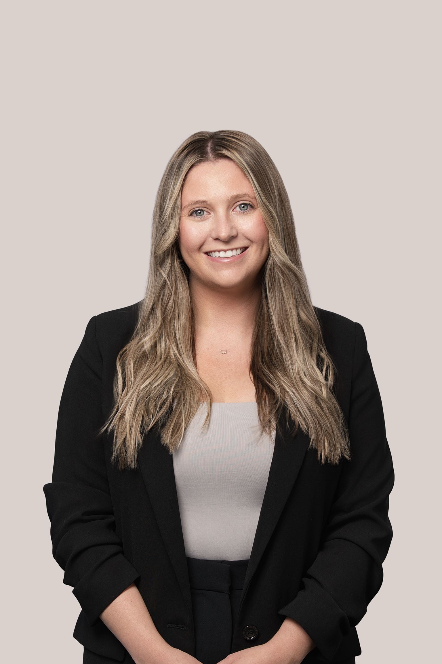 Laura Essery, Paralegal | Corporate/Commercial