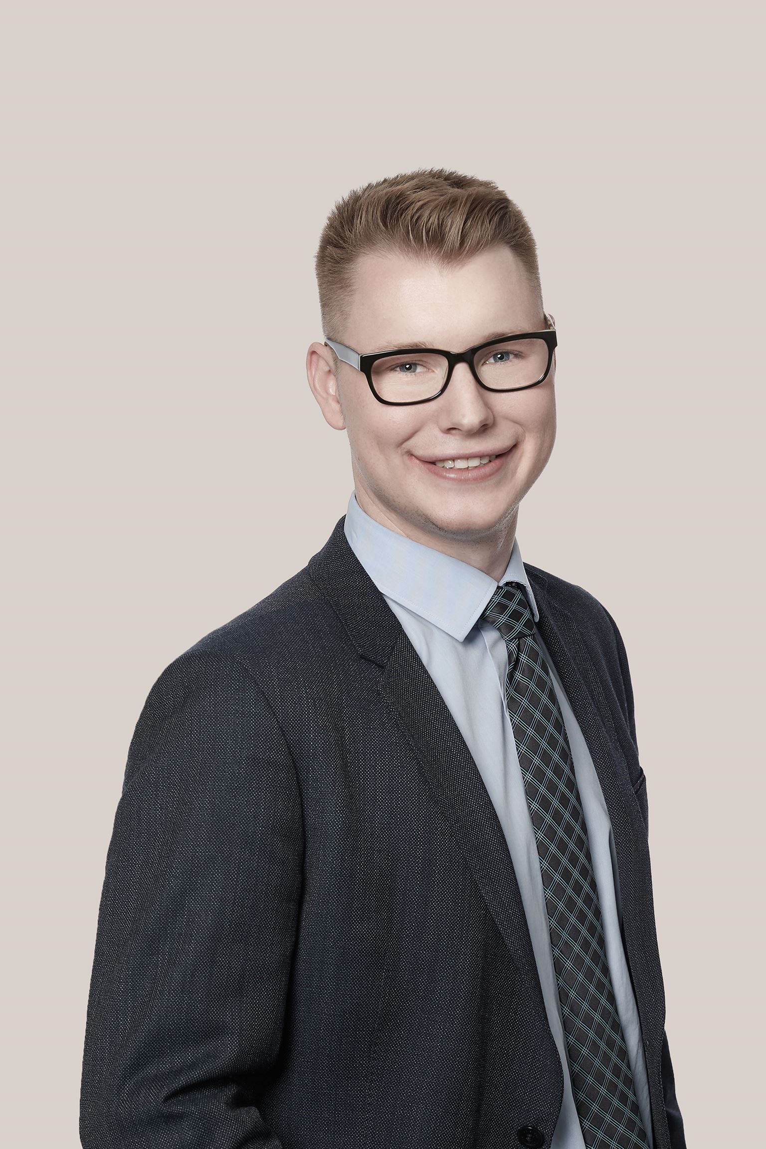 Devon LaBuik Toronto Lawyer