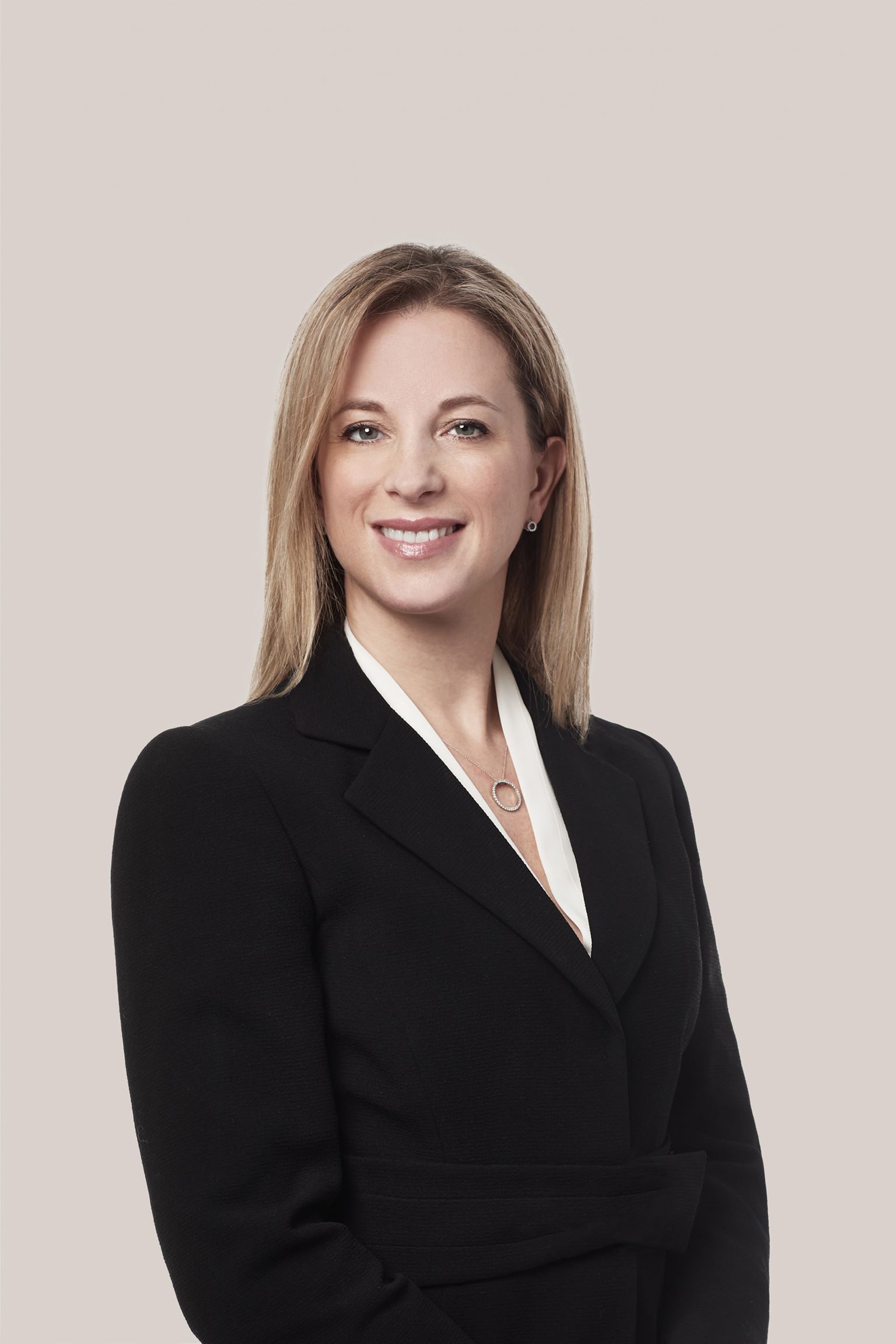 Corporate, commercial Lawyer in Montréal, Antonella Penta