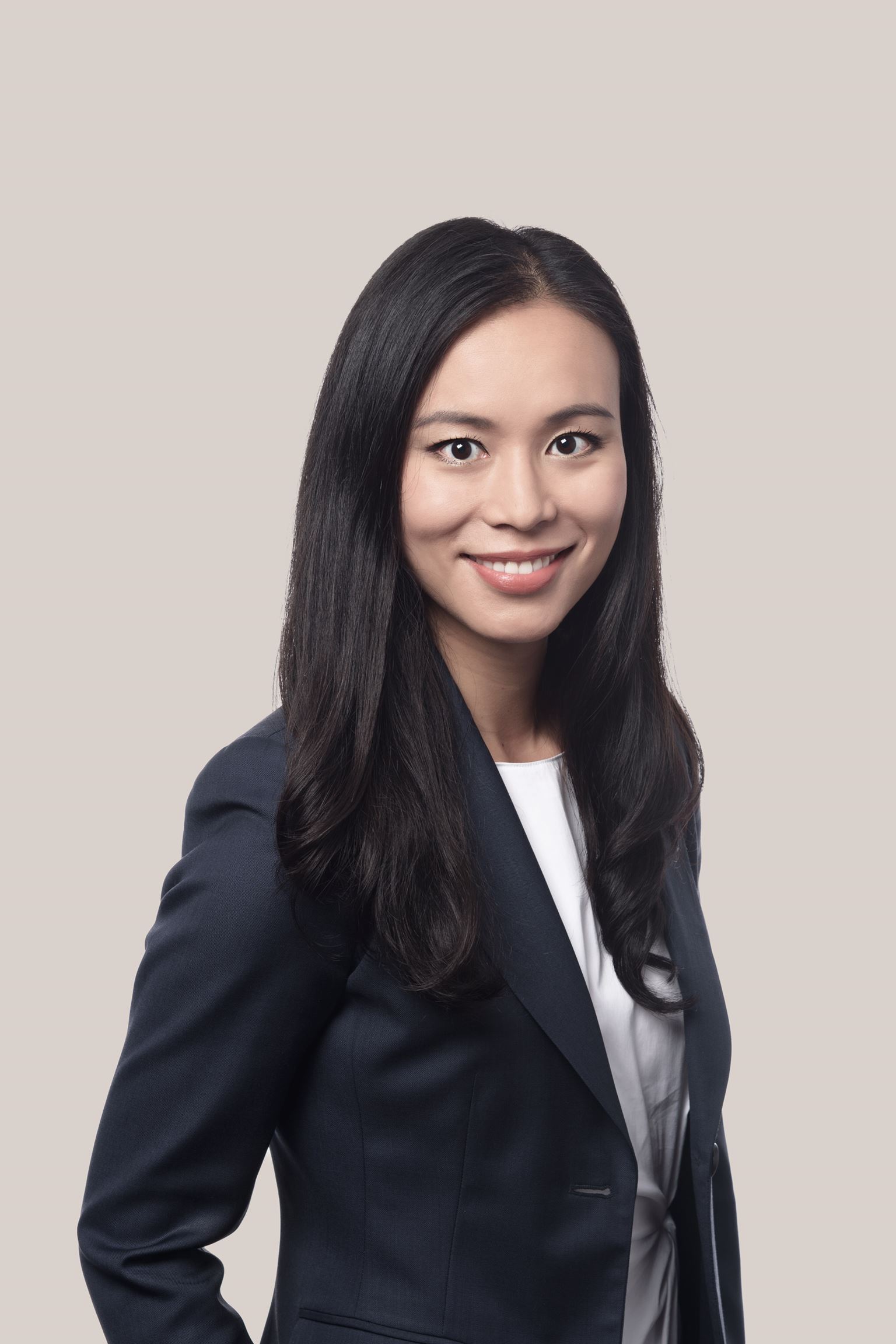 Stephanie-Gutierrez-Lawyer-Vancouver