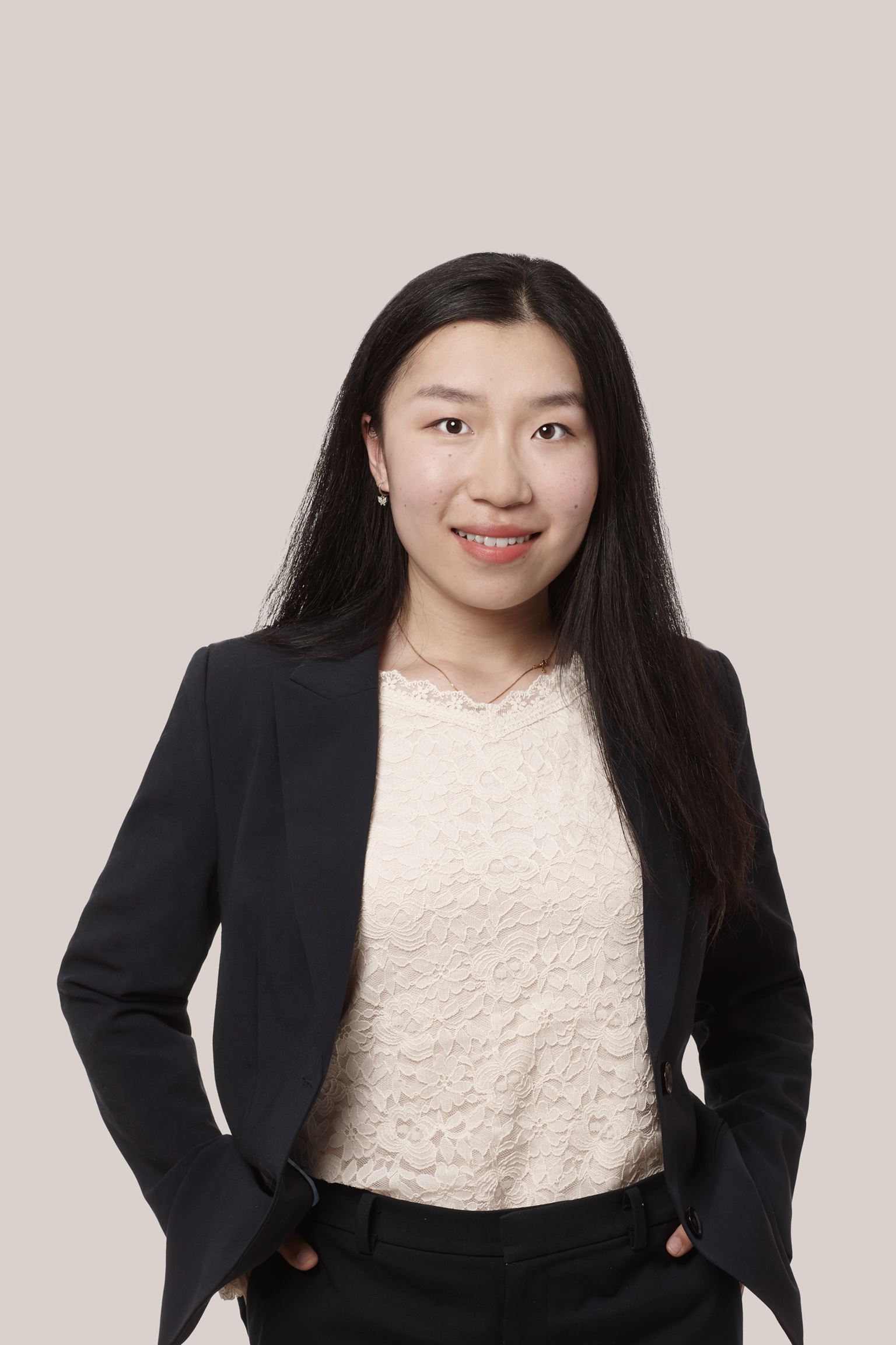 Zhuo Er Jia (贾卓尔), Avocate | Fiscalité