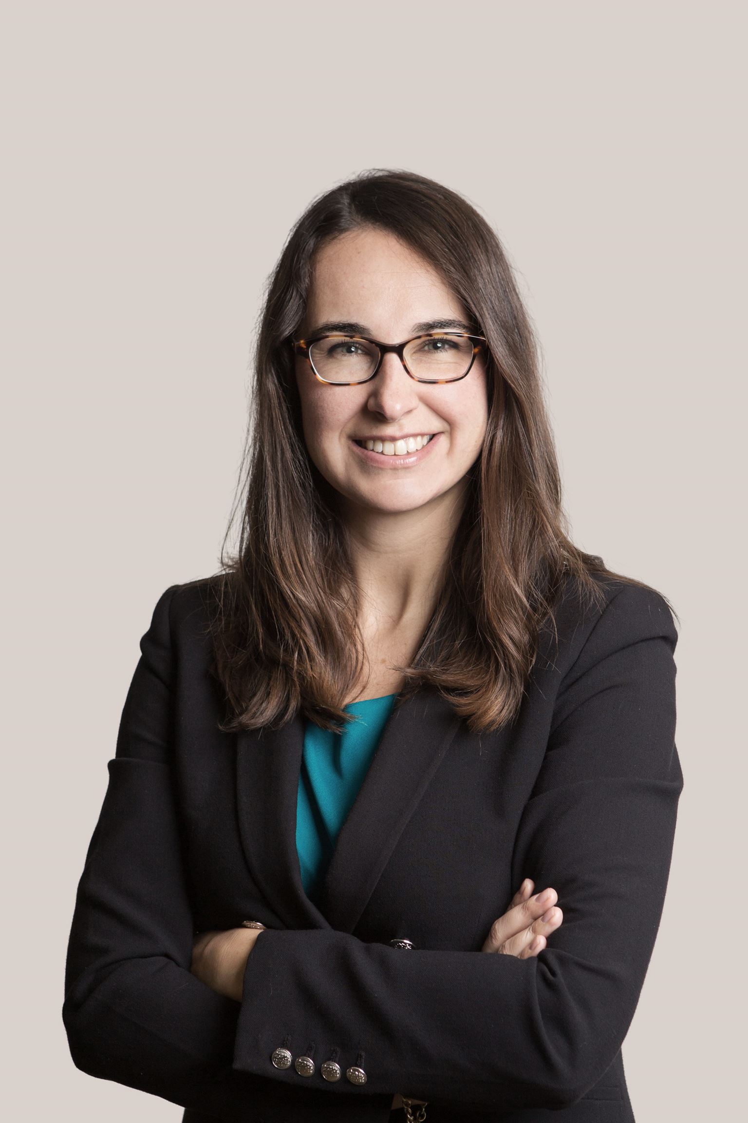 Chloe Zelia Gill-Braun, Senior Associate | Mergers & Acquisitions