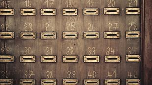 numbered mailbox slots