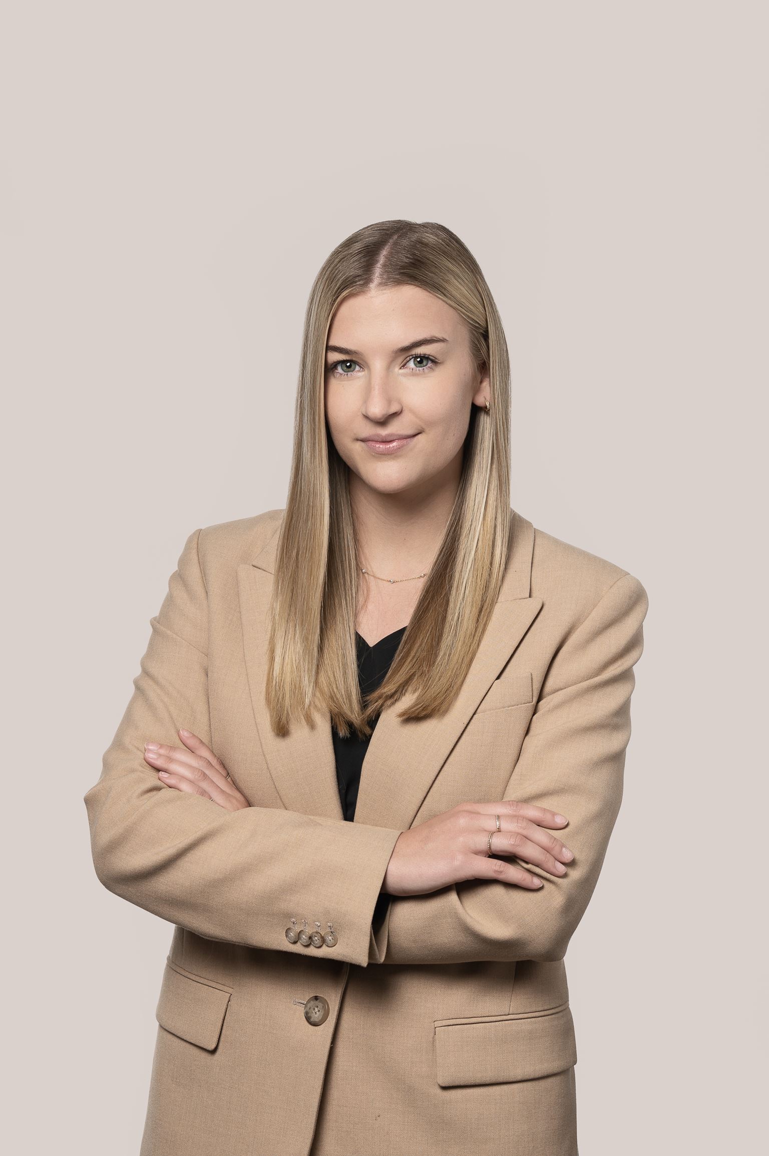 Jenaea Reimann, Stagiaire en droit