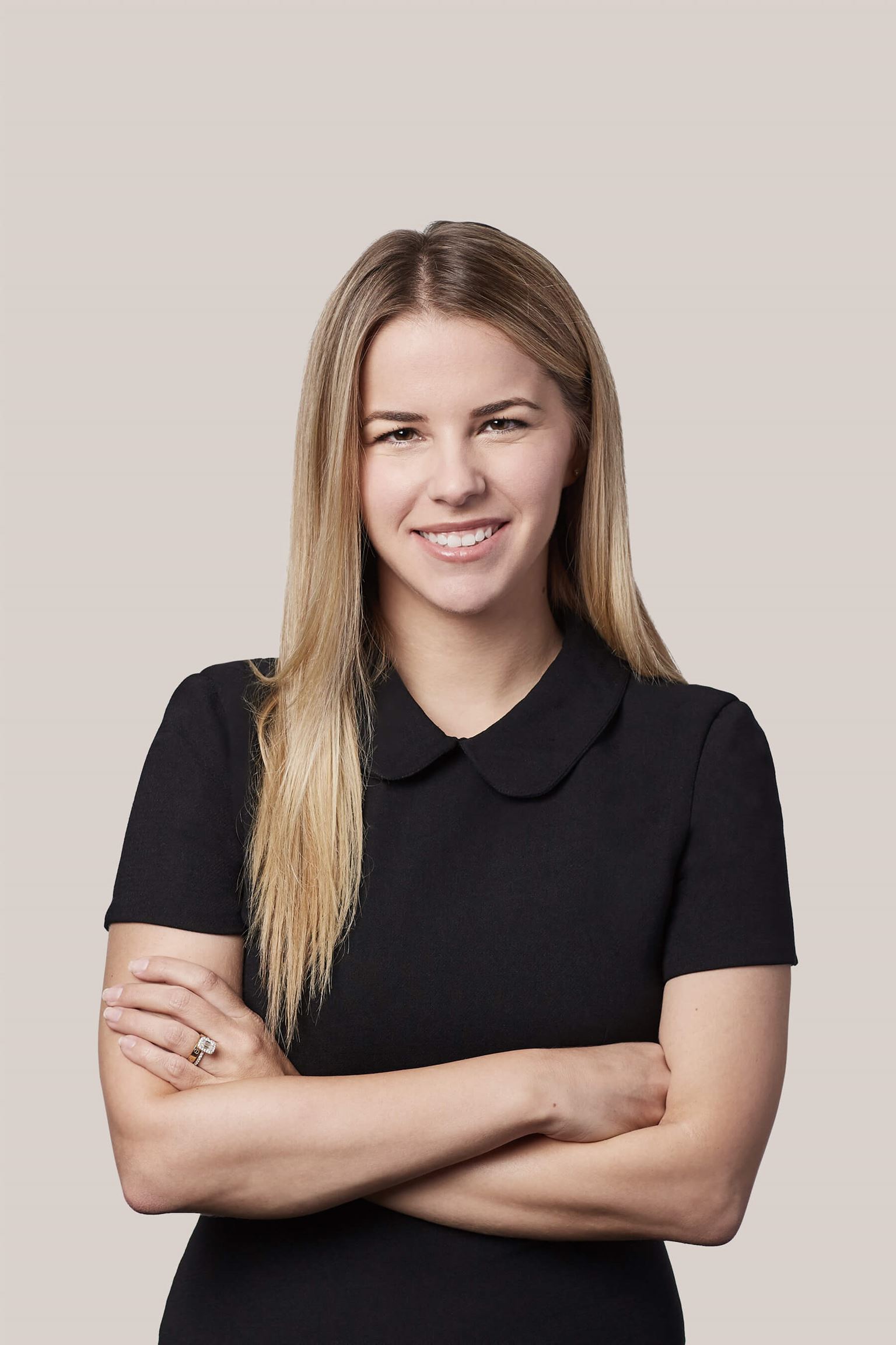 Anabel Mayer, Parajuriste/Technicienne juridique | Litige commercial